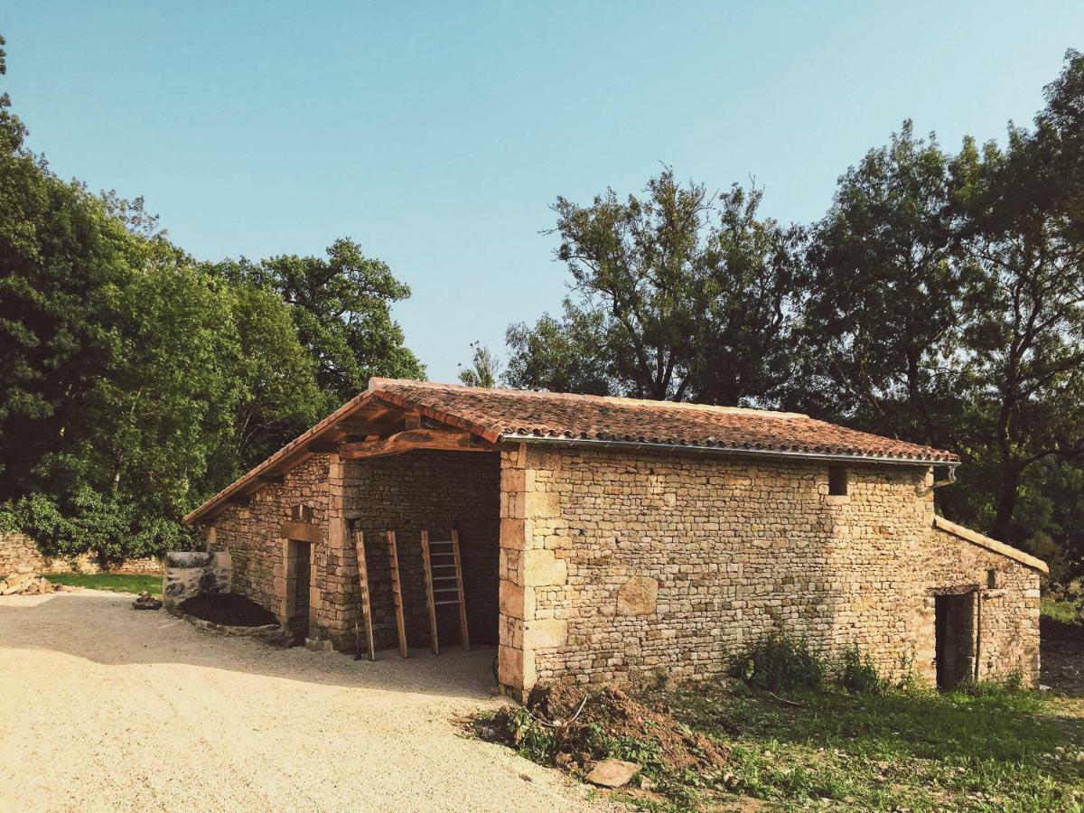 Gites Les Demeures De Valette Azay-le-Brule Exterior foto